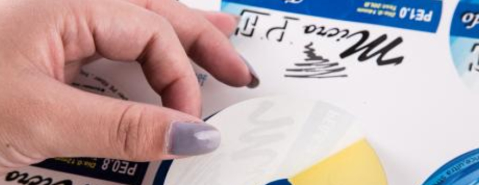 上海不干胶印刷厂家介绍不干胶印刷常用的材质(图1) 上海不干胶印刷厂家介绍不干胶印刷常用的材质(图1)