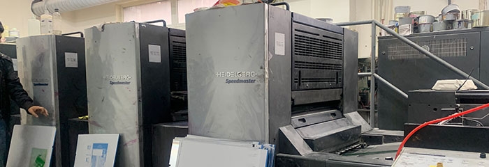 画册彩页印刷企业应该如何进行制作？(图1)