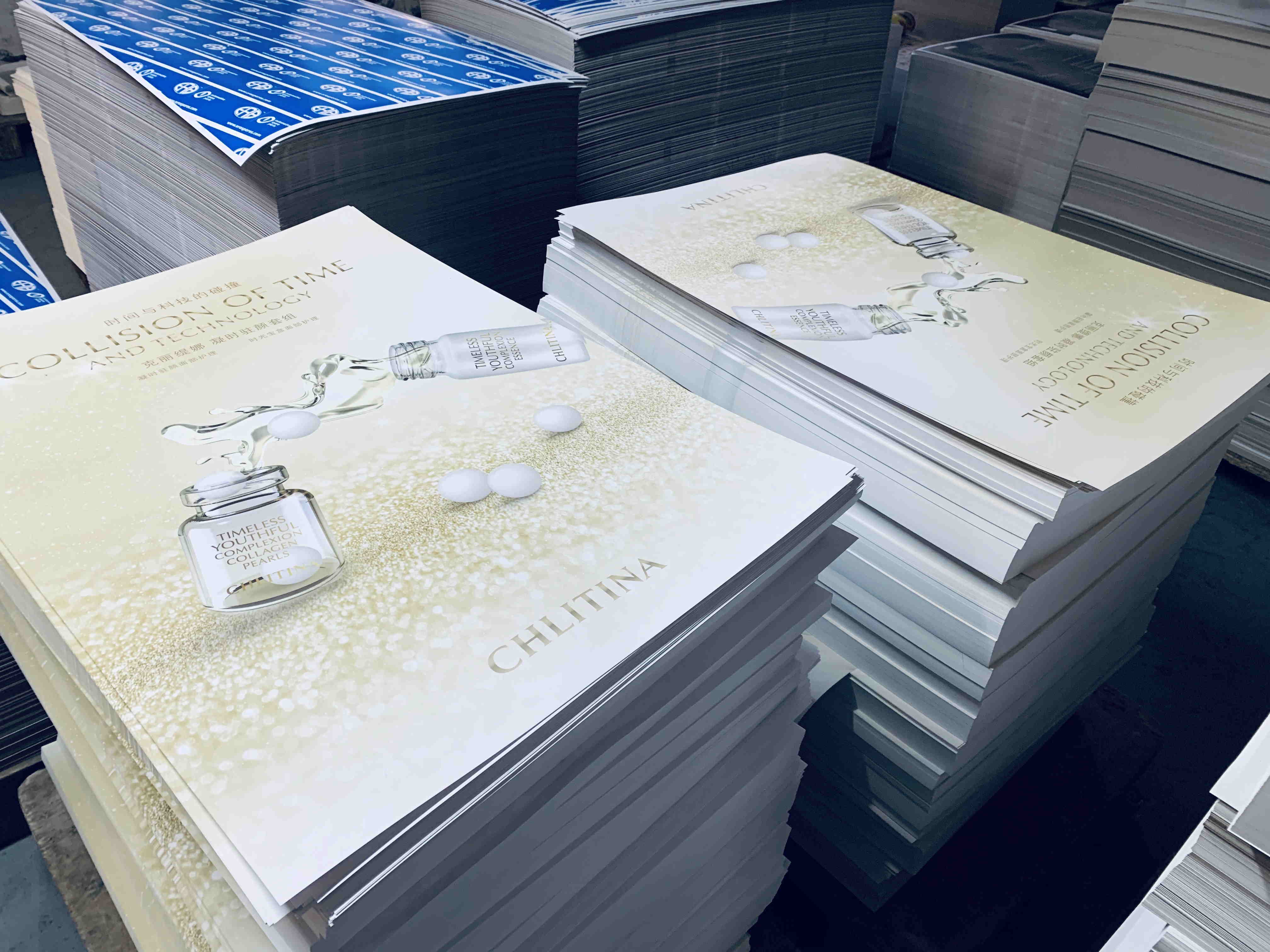 上海印刷厂选型指南:2025年企业采购决策的底层逻辑(图2) 海报定制.jpg